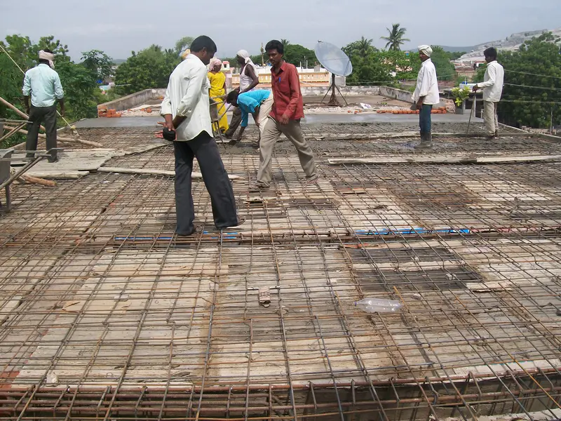 Steel reinforcement mesh with cover blocks for RCC slab